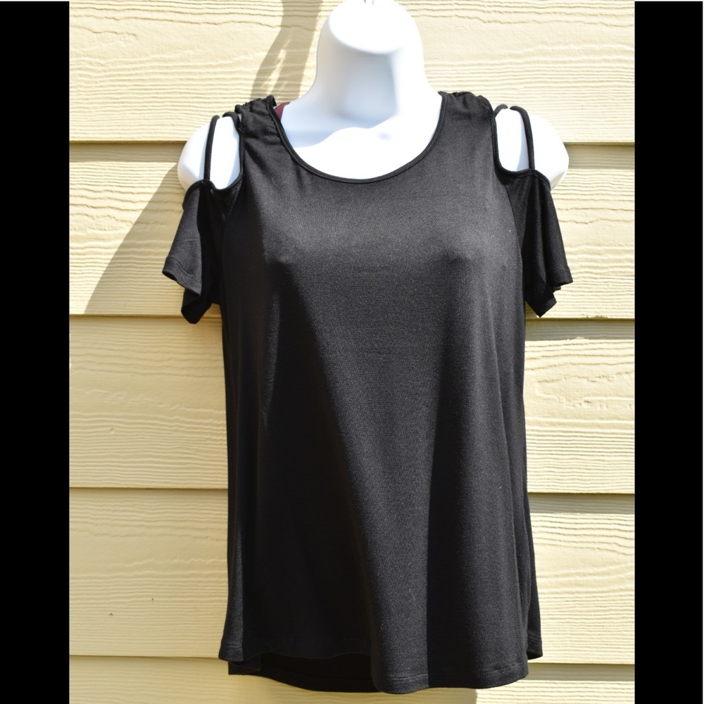 Cold- shoulder blouse
